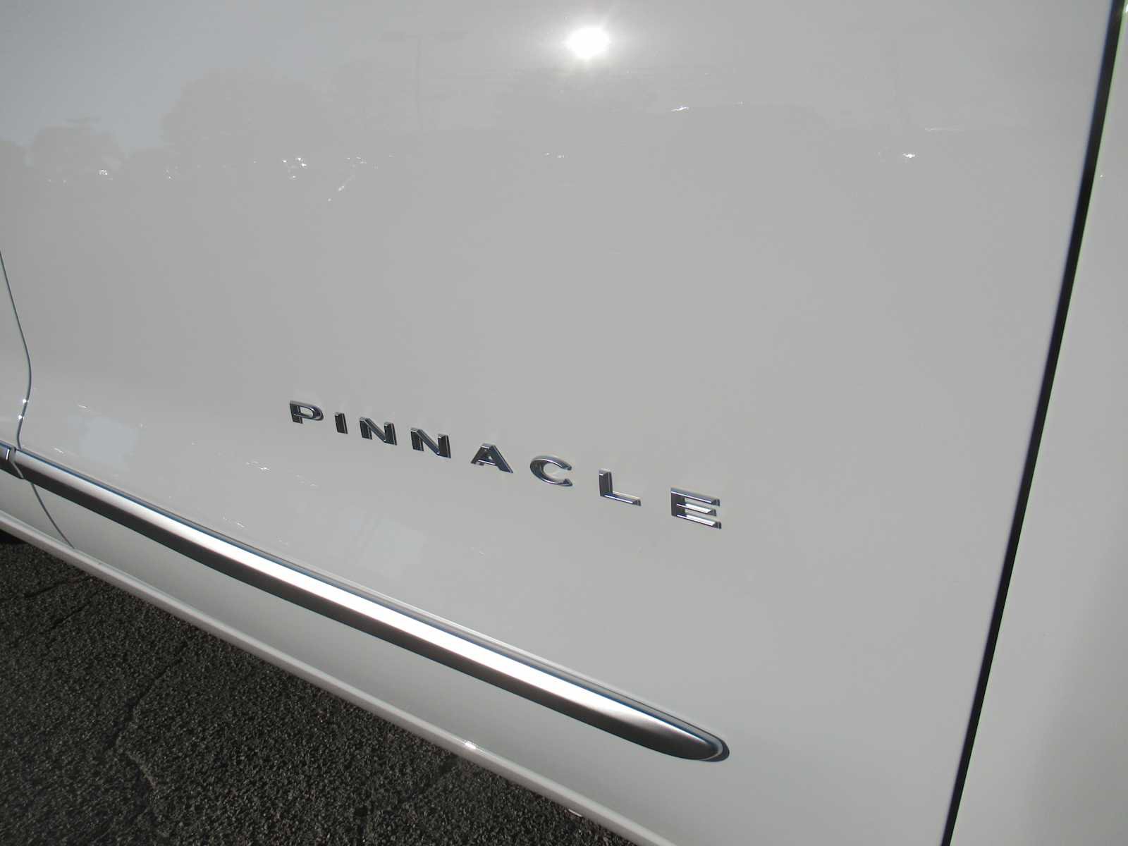 New 2026 Chrysler Pacifica Pinnacle image 12