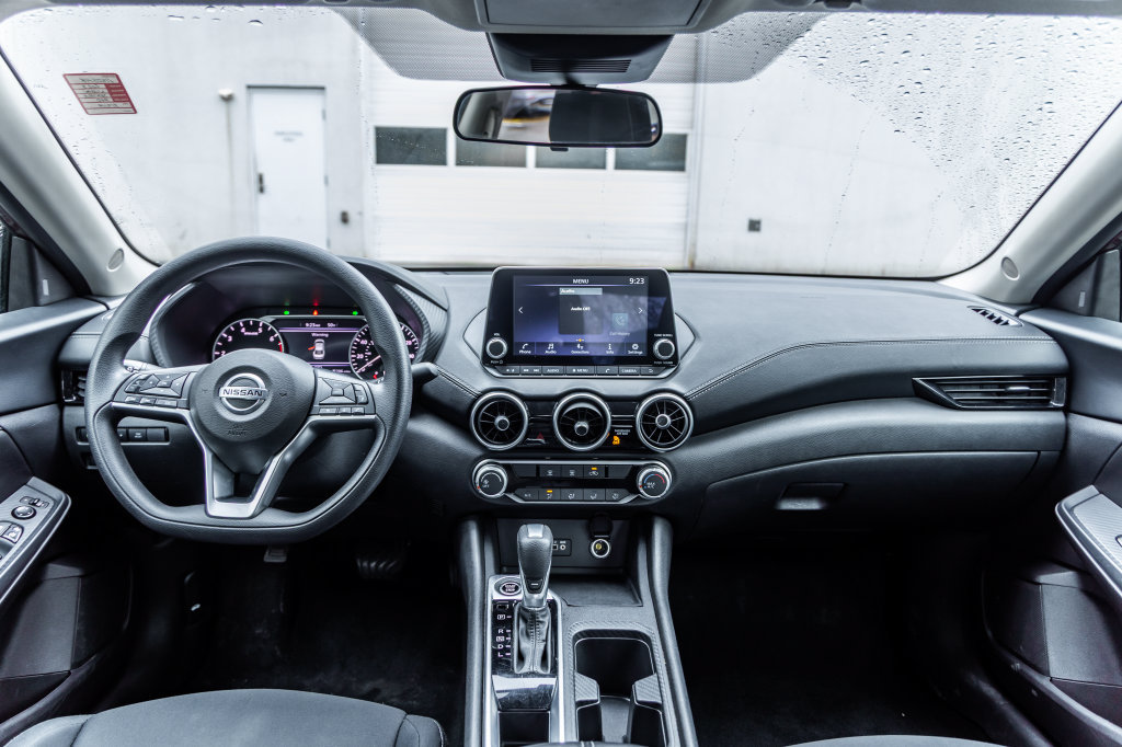 Used 2023 Nissan Sentra SV FWD image 25