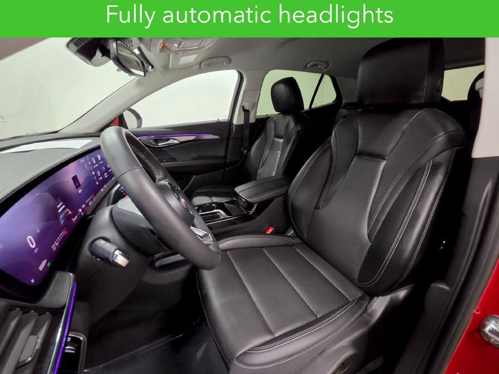 Certified 2025 Buick Envision Preferred AWD/4WD image 31