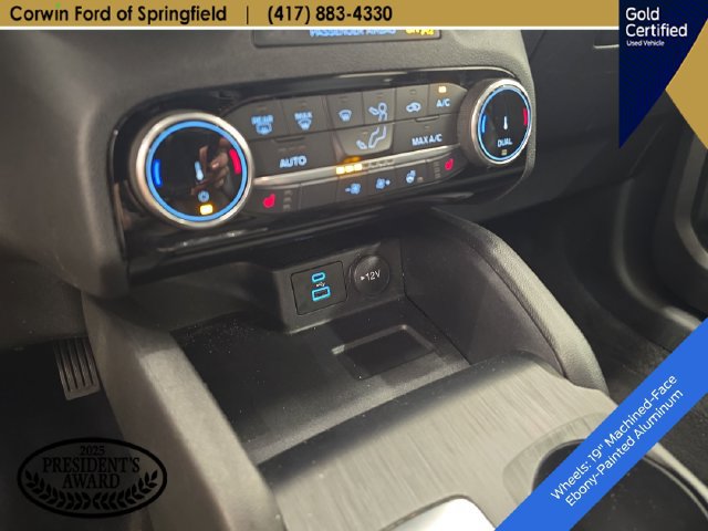 Certified 2022 Ford Escape SEL w/ SEL Stealth AWD Package image 27