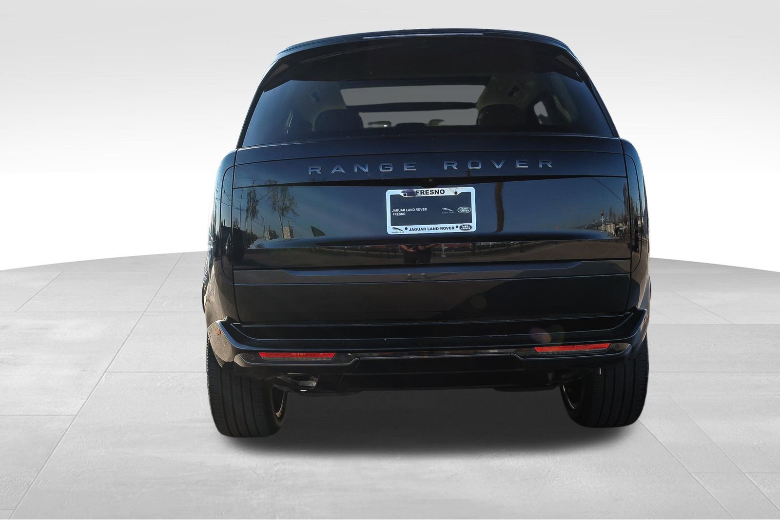 New 2026 Land Rover Range Rover SE image 5