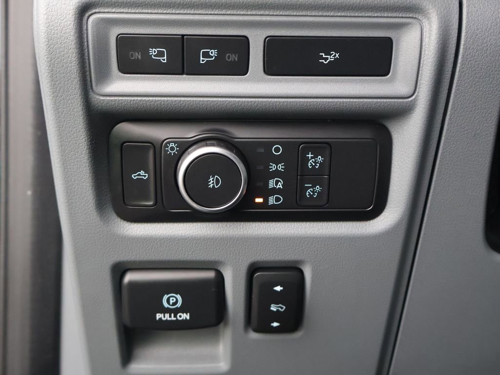 Used 2022 Ford F150 Lariat w/ Equipment Group 501A Mid image 20