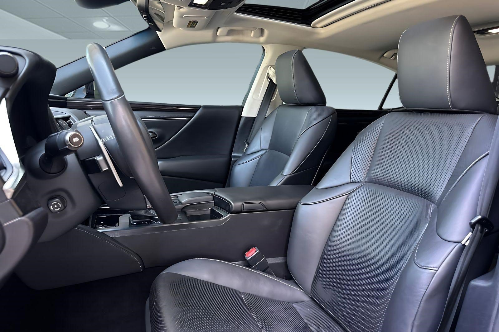 Certified 2020 Lexus ES 350 w/ Premium Package FWD image 5