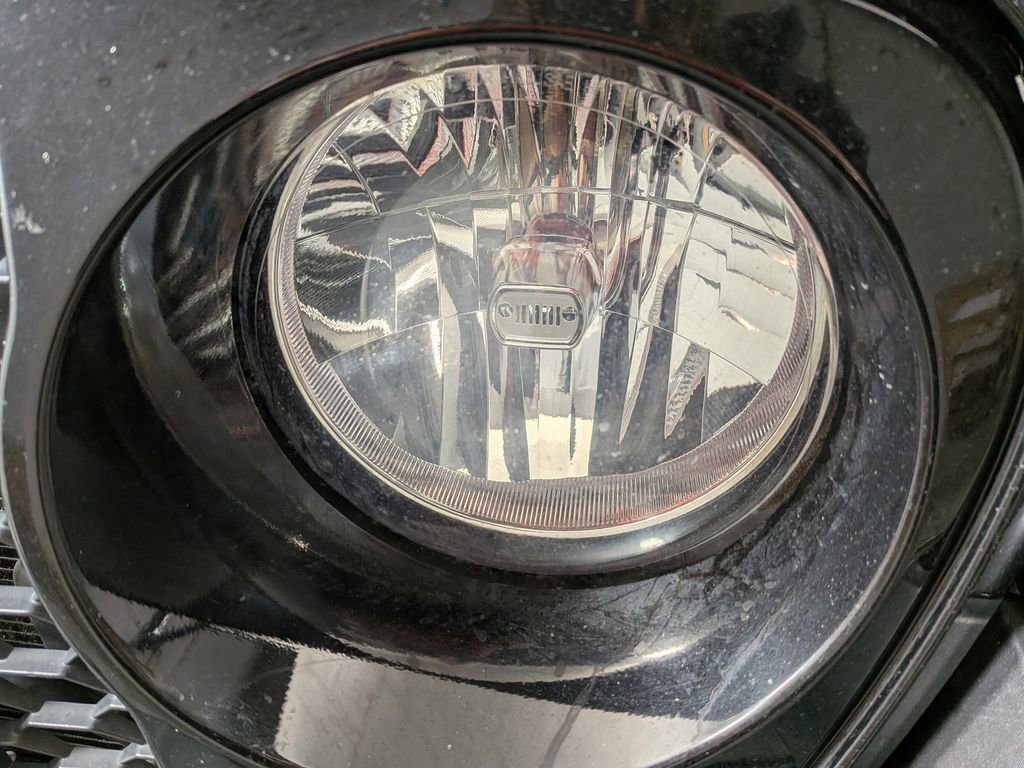 Used 2021 Jeep Gladiator Willys image 15