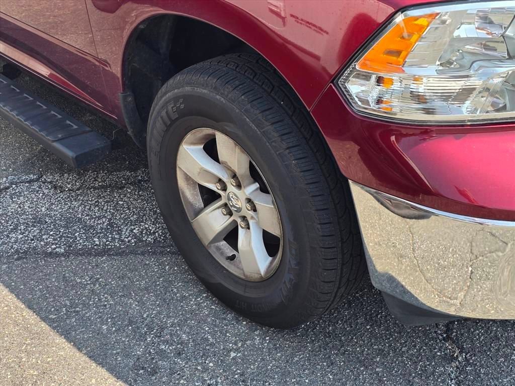 Used 2021 RAM 1500 Classic SLT AWD/4WD image 17
