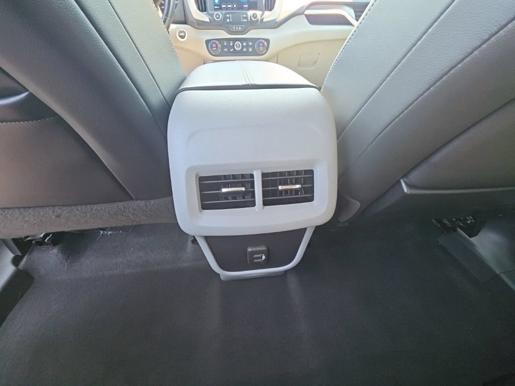 Certified 2022 GMC Terrain SLT FWD image 23