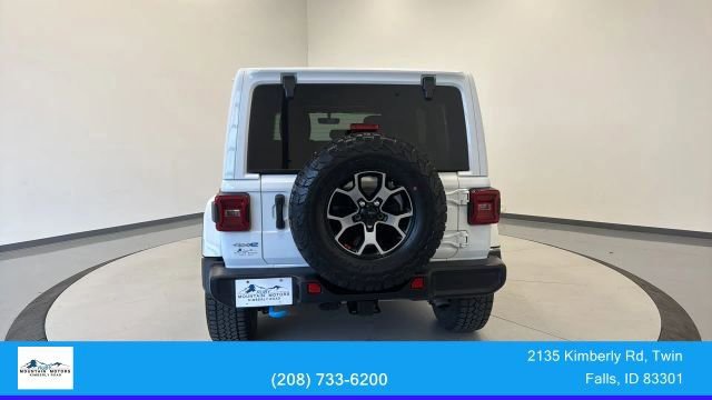 Used 2022 Jeep Wrangler Unlimited Sahara w/ Cold Weather Group AWD/4WD image 6