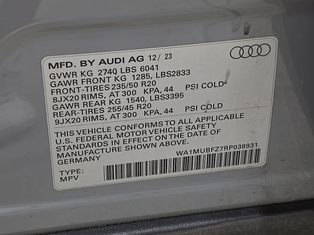Certified 2024 Audi Q4 e-tron Prestige w/ Black Optic Package AWD/4WD image 34