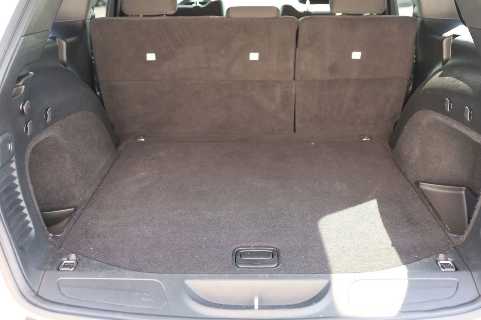 Used 2018 Jeep Grand Cherokee Laredo image 33