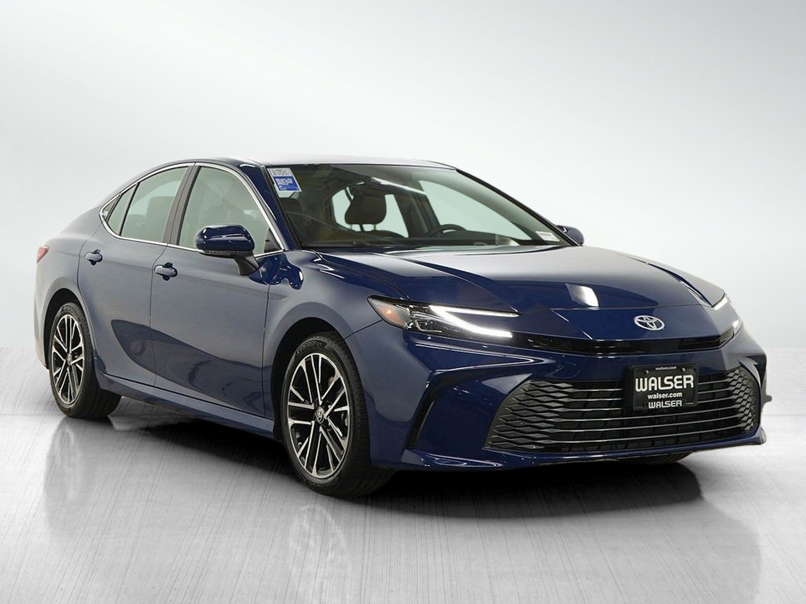 Used 2026 Toyota Camry XLE image 7