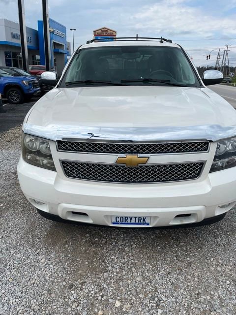 Used 2013 Chevrolet Avalanche LTZ AWD/4WD image 4