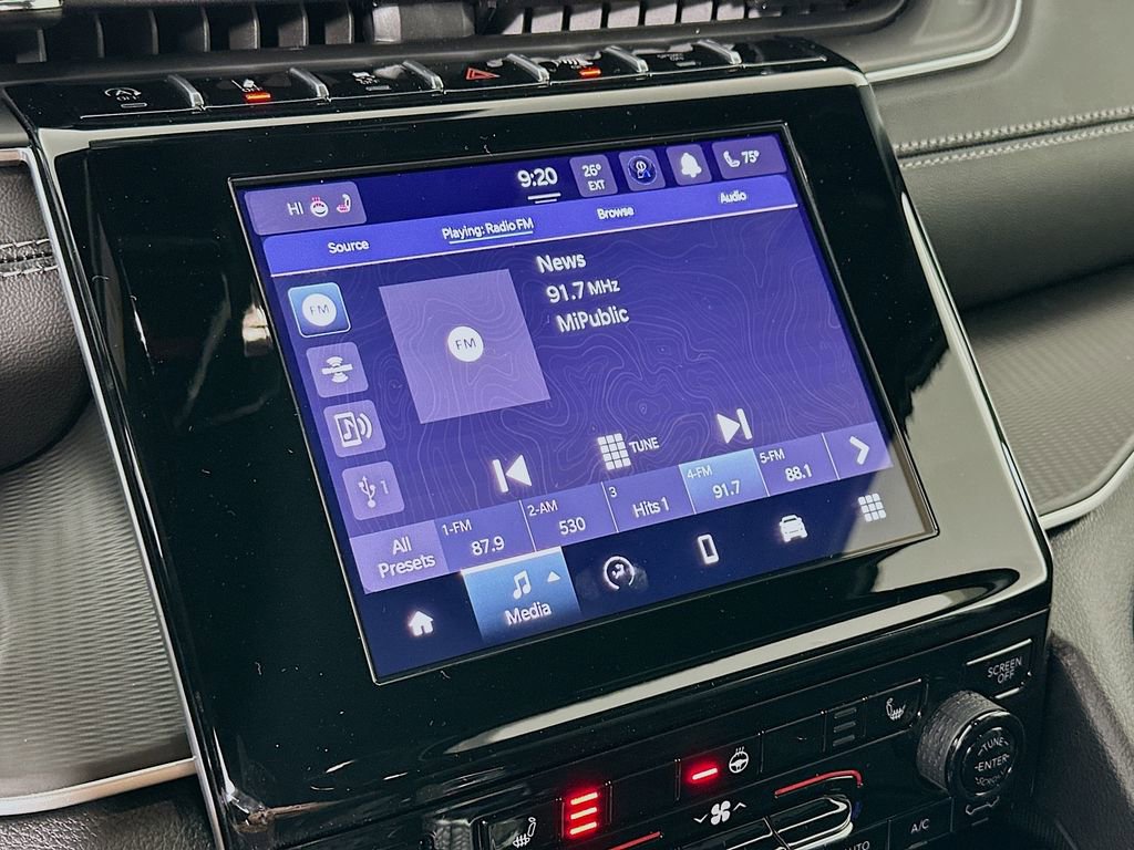 New 2025 Jeep Grand Cherokee L Laredo w/ Luxury Tech Group I image 19