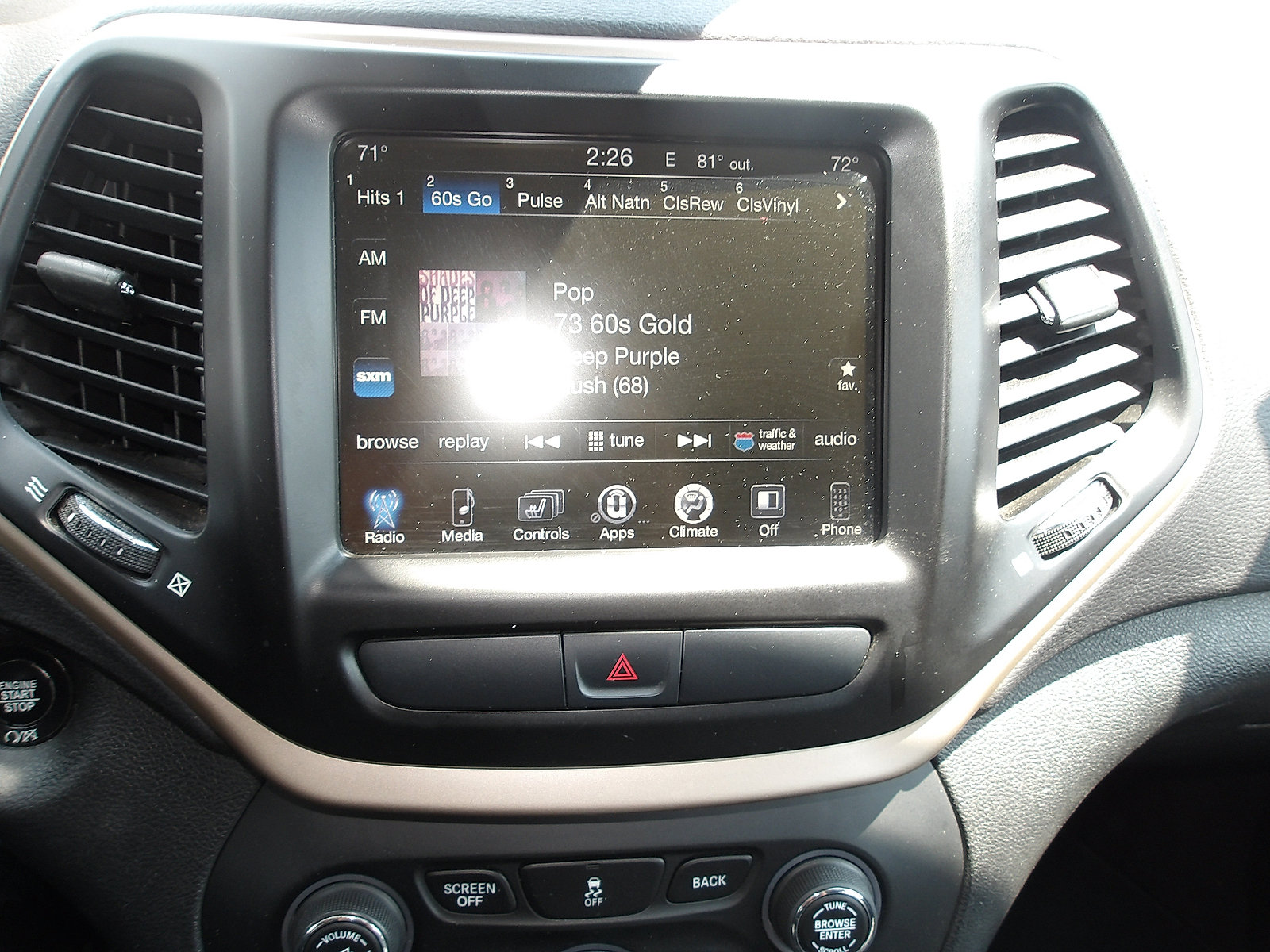 Used 2017 Jeep Cherokee Limited AWD/4WD image 18
