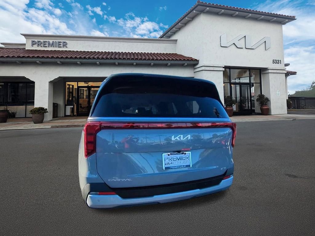 New 2026 Kia Carnival EX FWD image 6