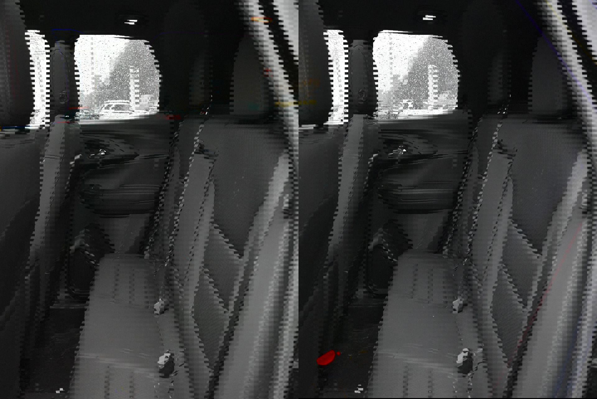 Used 2022 Chevrolet TrailBlazer RS w/ Sun and Liftgate Package image 11