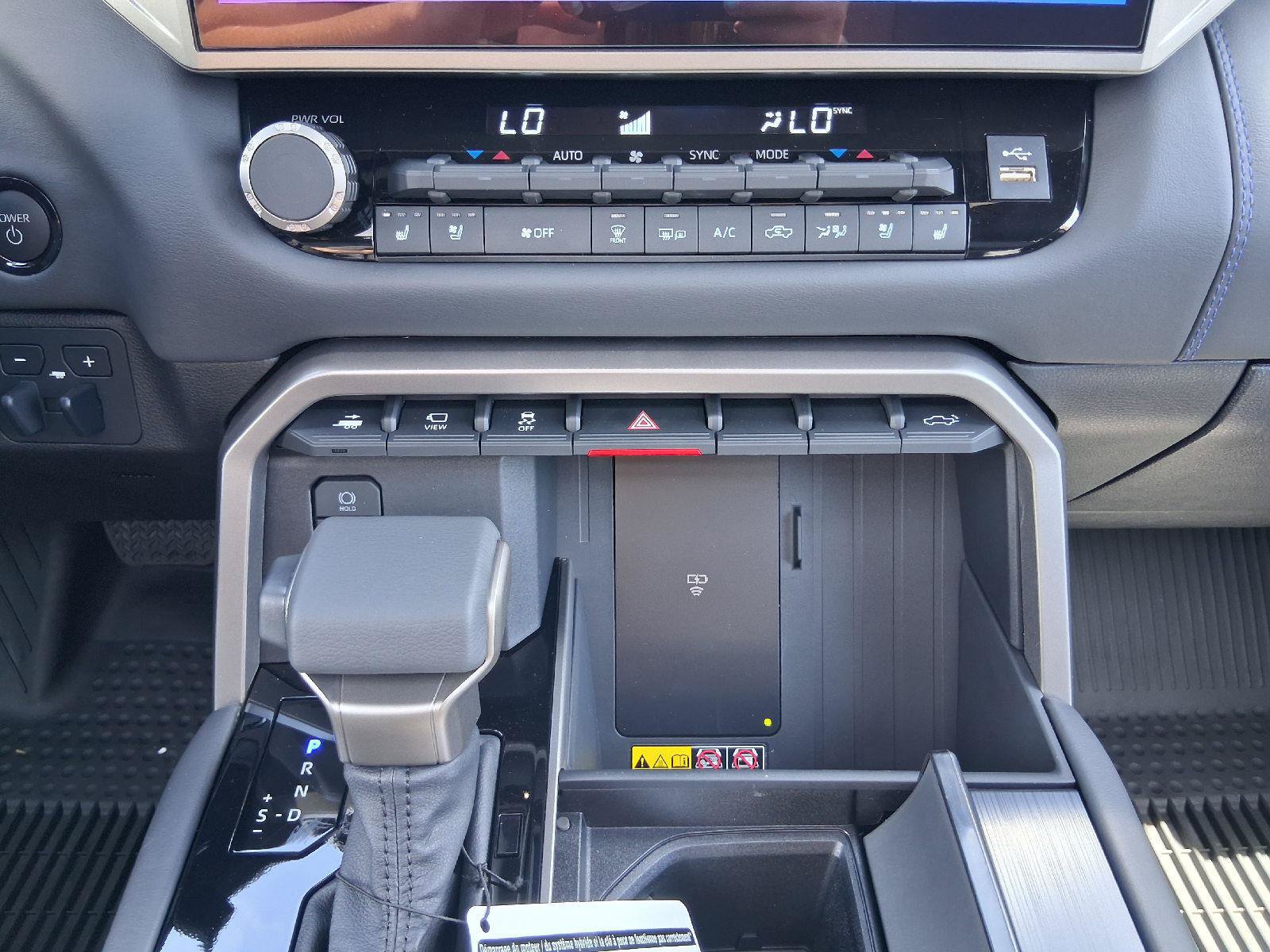 New 2026 Toyota Tundra Platinum w/ Tow Tech Package AWD/4WD image 30