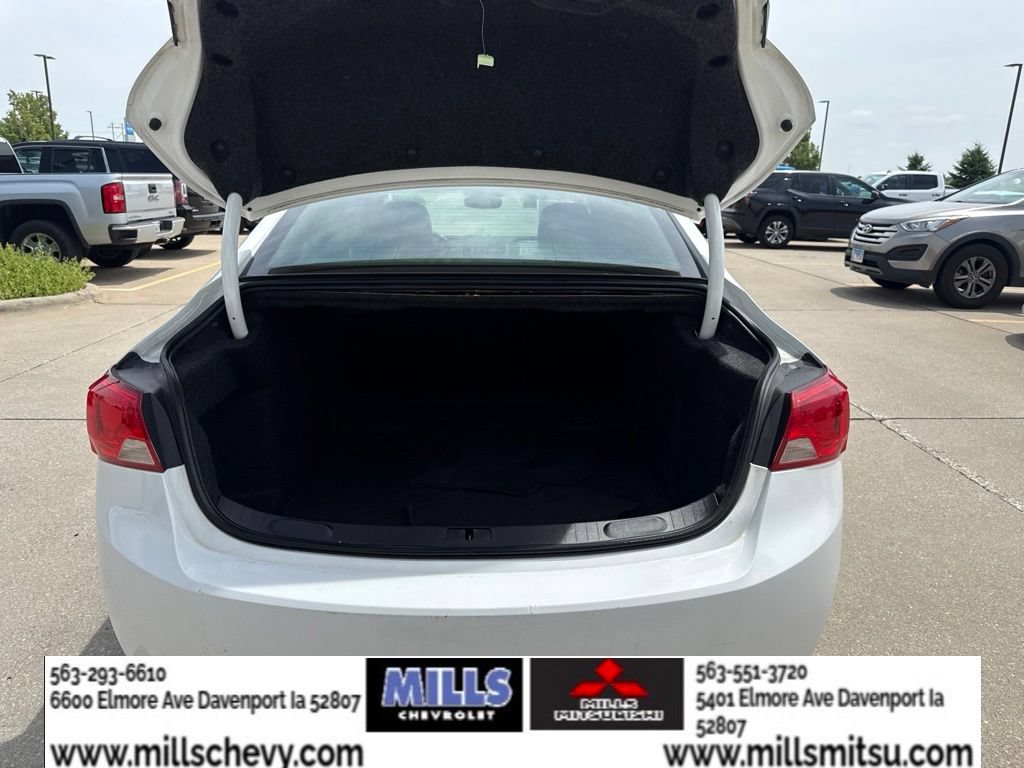 Used 2018 Chevrolet Impala LT w/ Sunroof and Spoiler Package FWD image 20