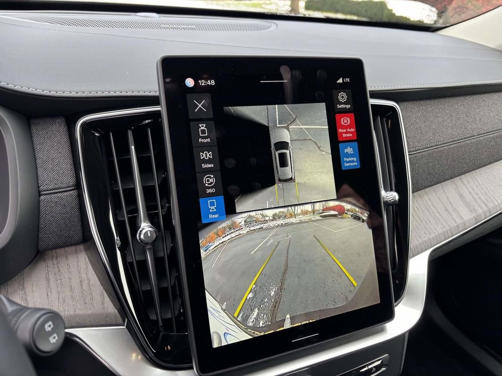 New 2026 Volvo XC90 B6 Ultra w/ Protection Package Premier image 21