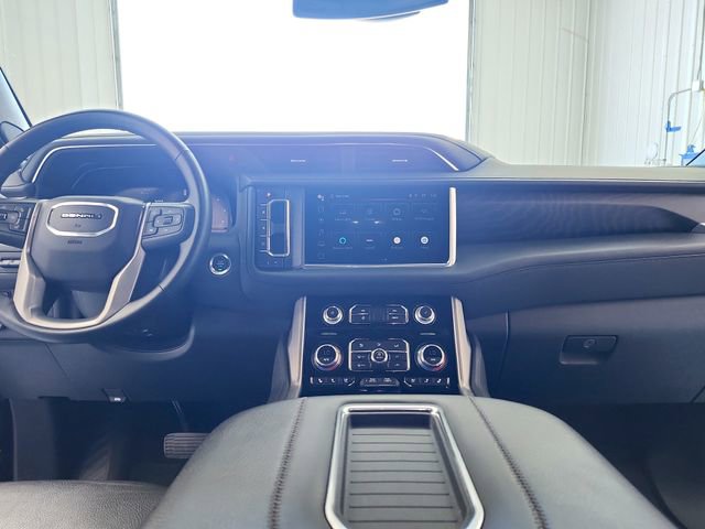 Used 2024 GMC Yukon Denali image 25