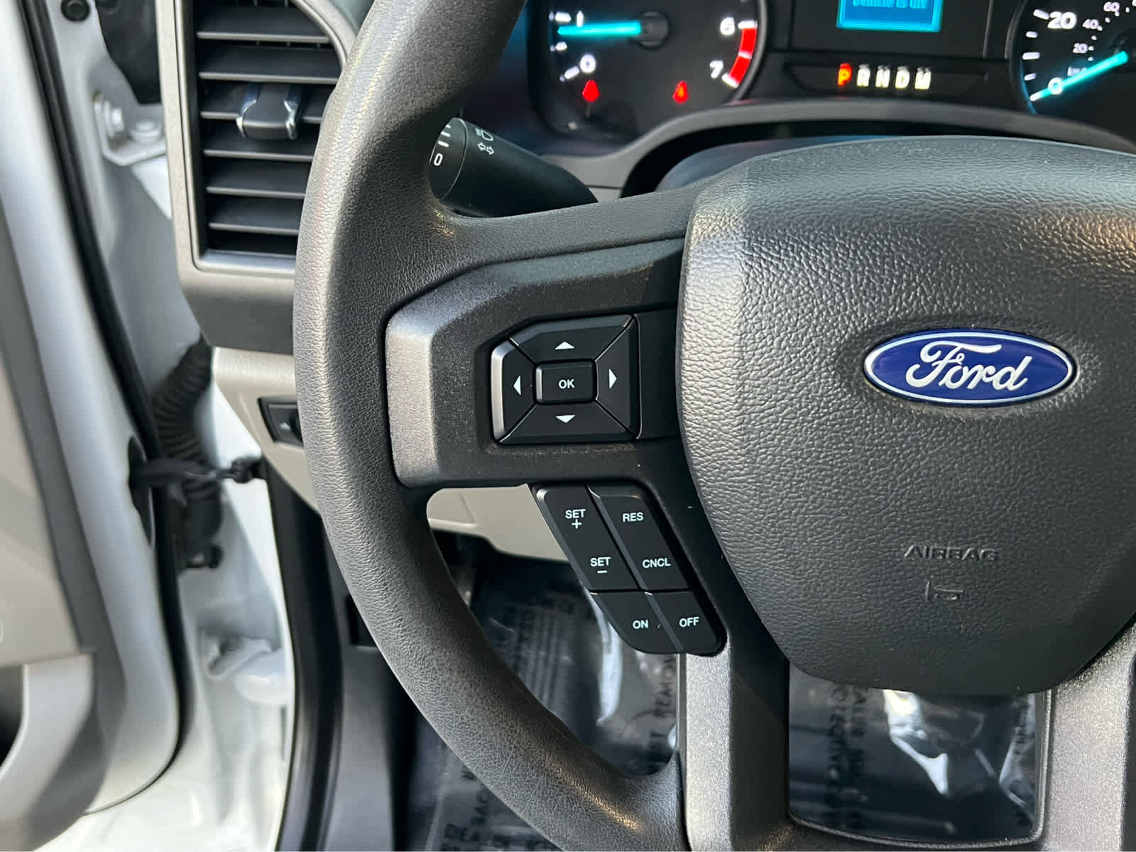 Certified 2022 Ford F350 XL w/ Power Equipment Group image 32