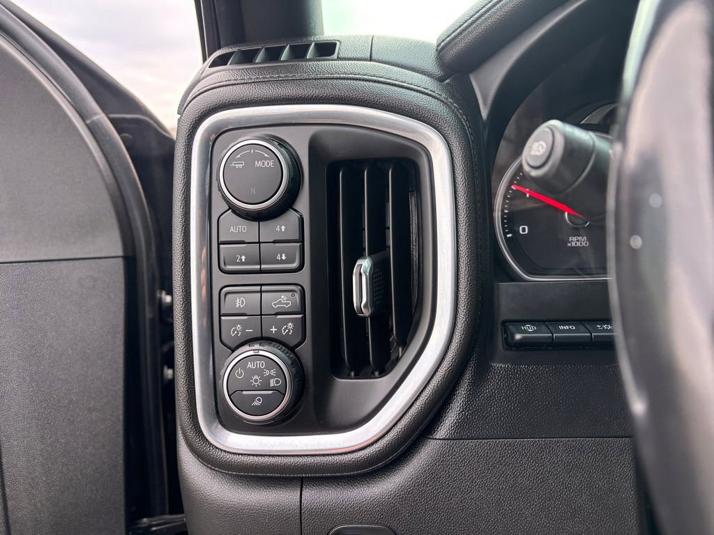 Used 2020 Chevrolet Silverado 2500 High Country image 22