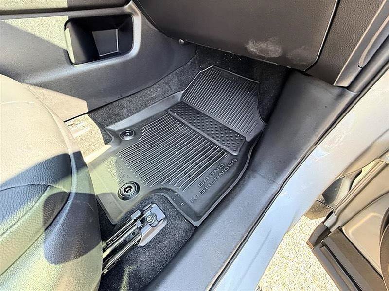Used 2026 Toyota Grand Highlander FWD image 24