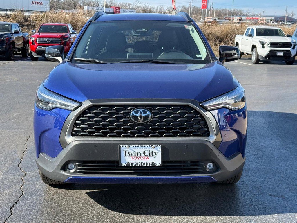 Certified 2025 Toyota Corolla Cross XLE image 10