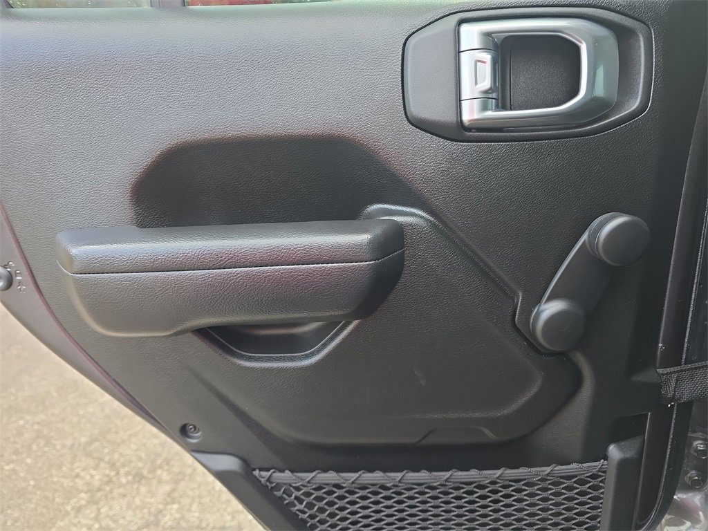 Used 2024 Jeep Wrangler Sport image 26