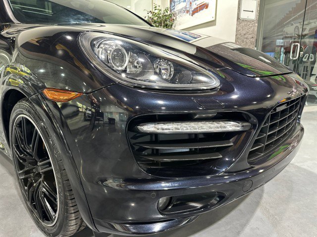 Used 2014 Porsche Cayenne GTS AWD/4WD image 21