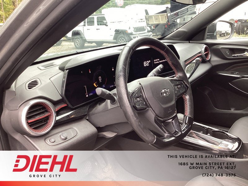 Used 2025 Chevrolet Trax RS w/ Driver Confidence Package FWD image 21