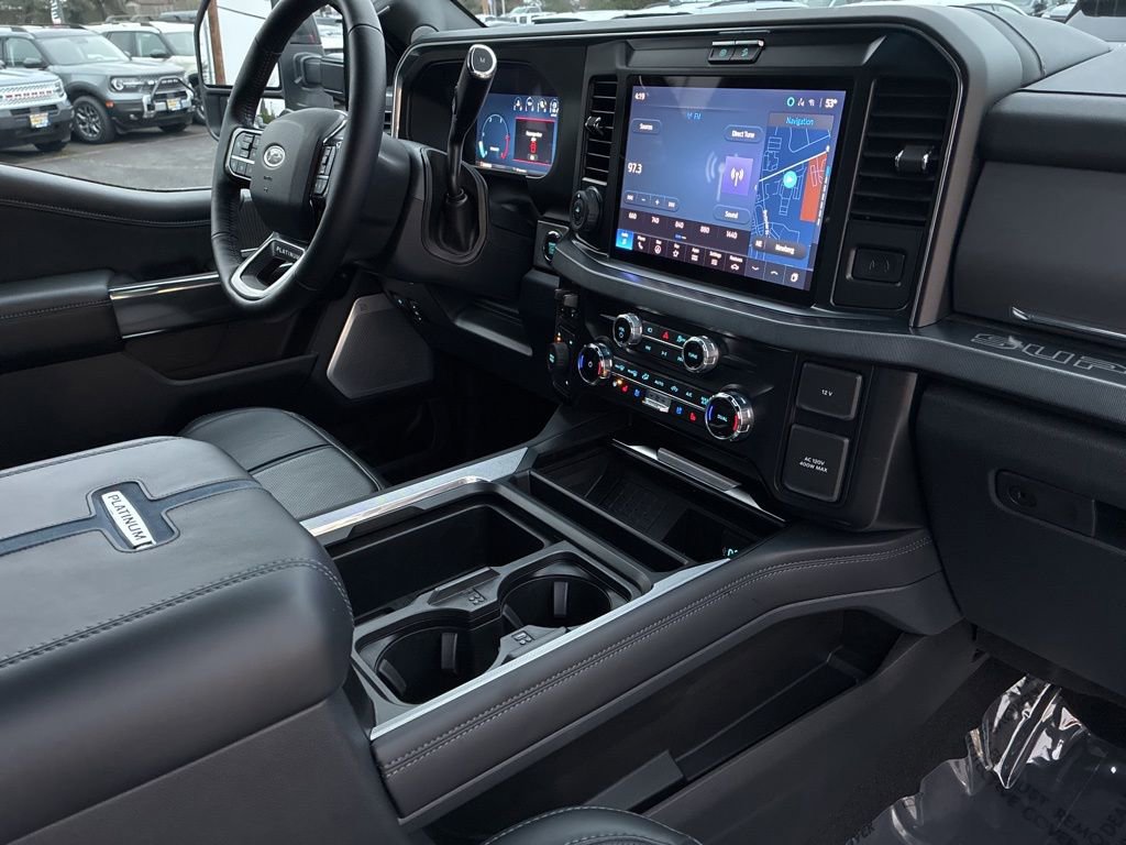 Used 2025 Ford F350 Platinum image 30