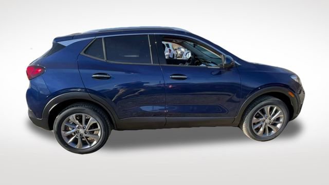Used 2023 Buick Encore GX Essence w/ Experience Buick Package image 9