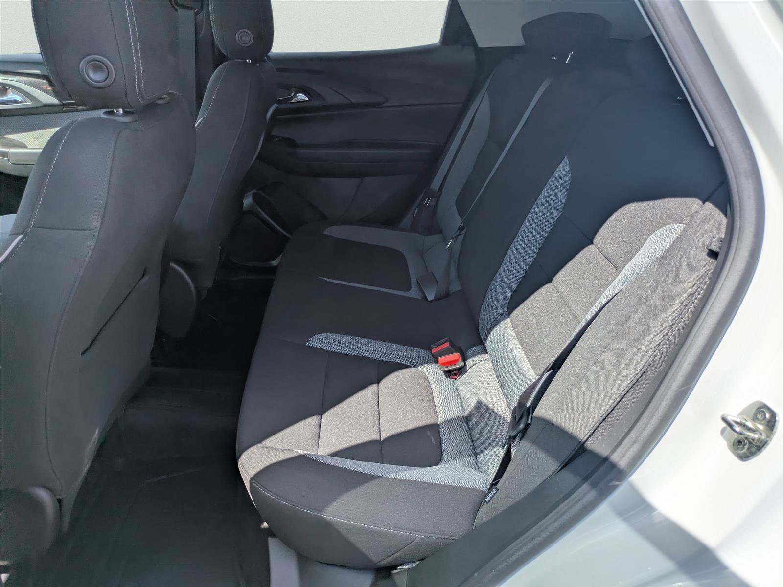 Used 2023 Chevrolet TrailBlazer LT w/ Convenience Package image 14