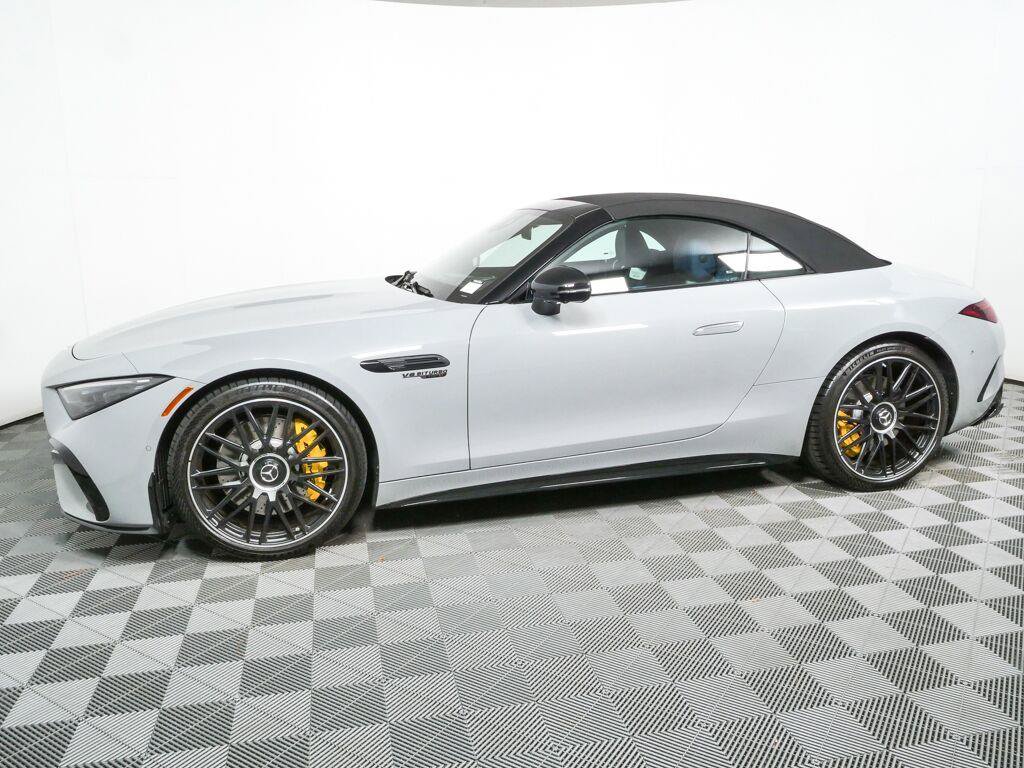 Used 2025 Mercedes-Benz SL 63 AMG 4MATIC image 2