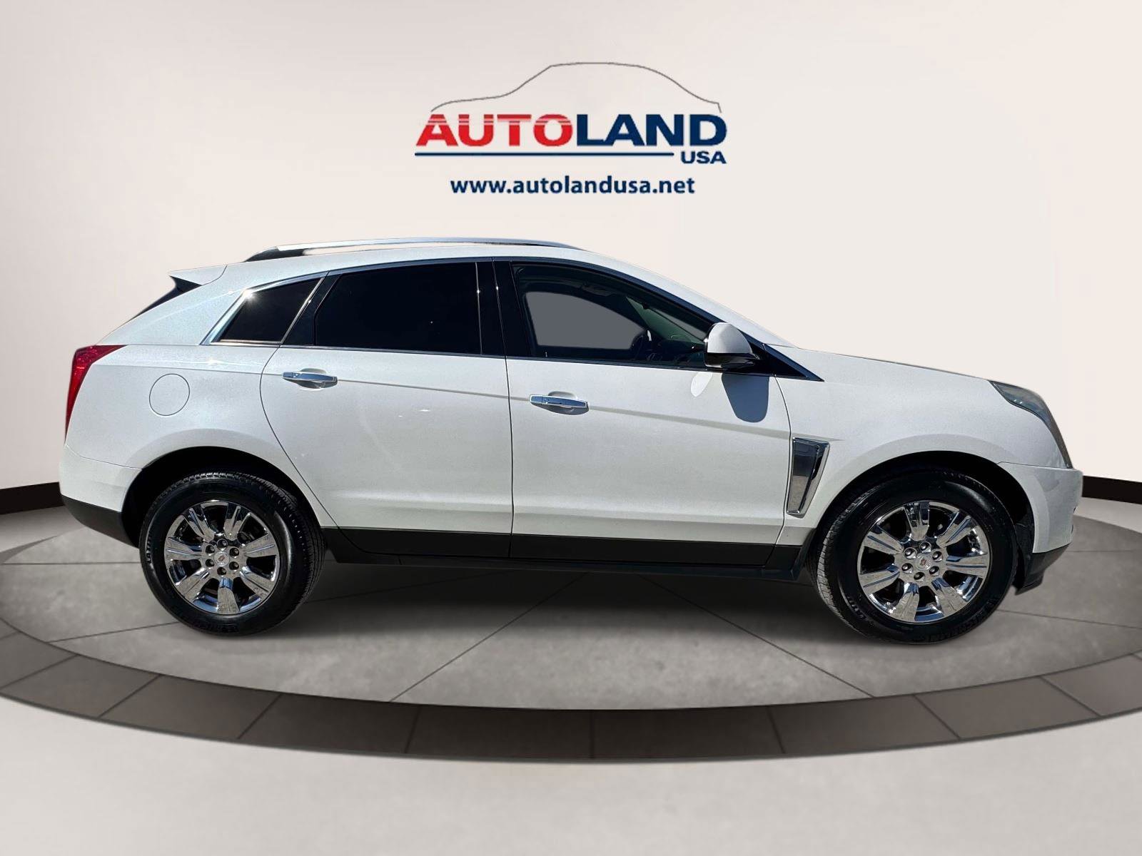 Used 2016 Cadillac SRX Luxury image 3