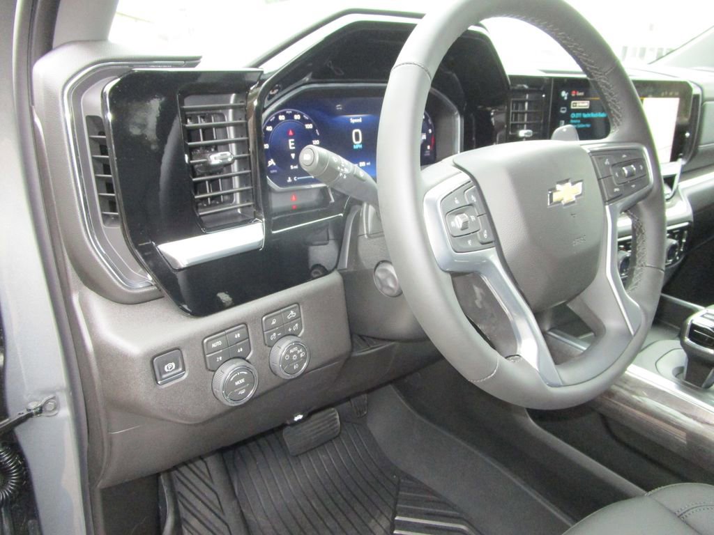 New 2026 Chevrolet Silverado 1500 LTZ image 34
