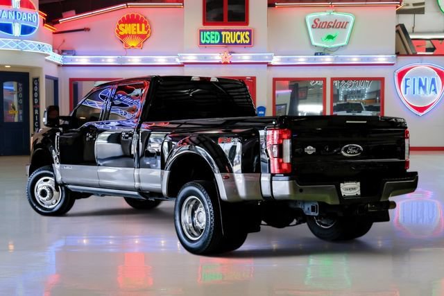 Used 2019 Ford F350 King Ranch w/ King Ranch Ultimate Package AWD/4WD image 4
