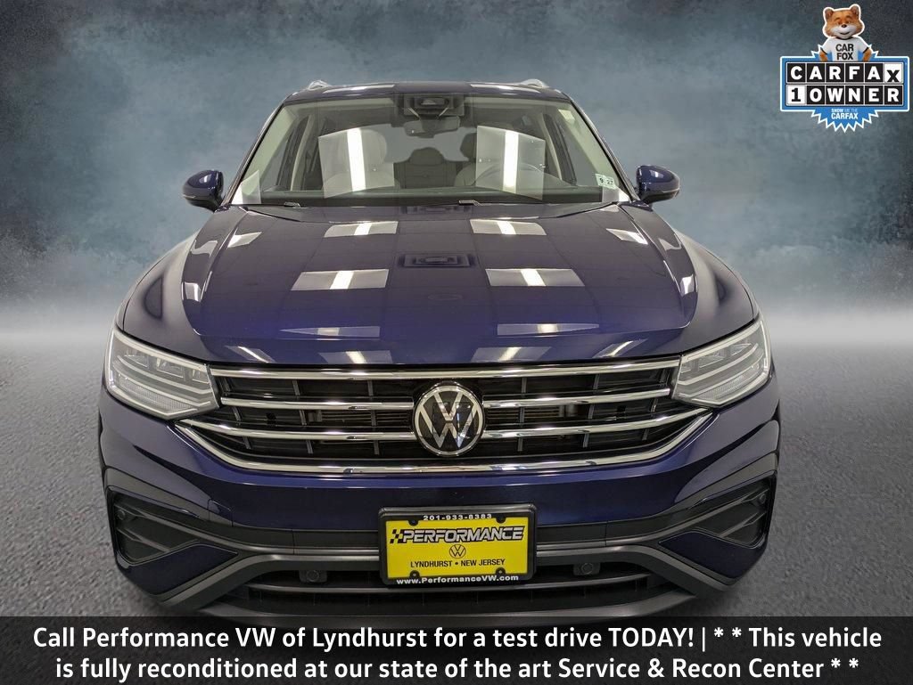 Used 2022 Volkswagen Tiguan SE w/ Panoramic Sunroof Package AWD/4WD image 2