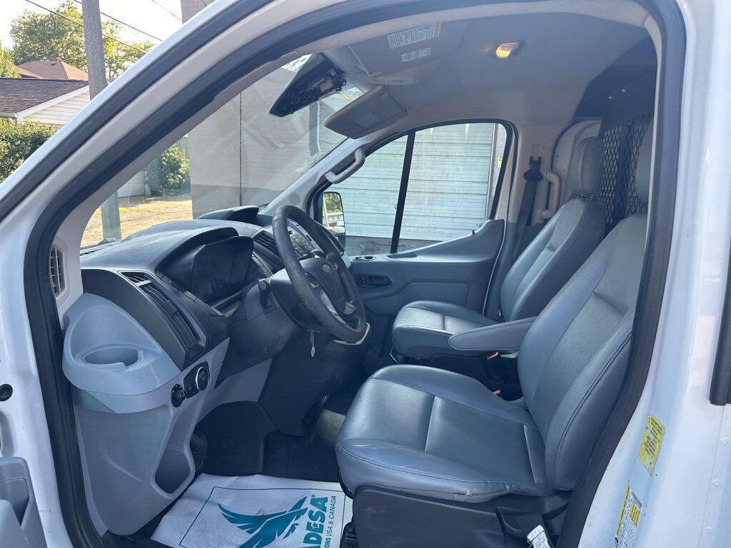 Used 2019 Ford Transit 250 250 3dr SWB Low Roof Cargo Van image 10