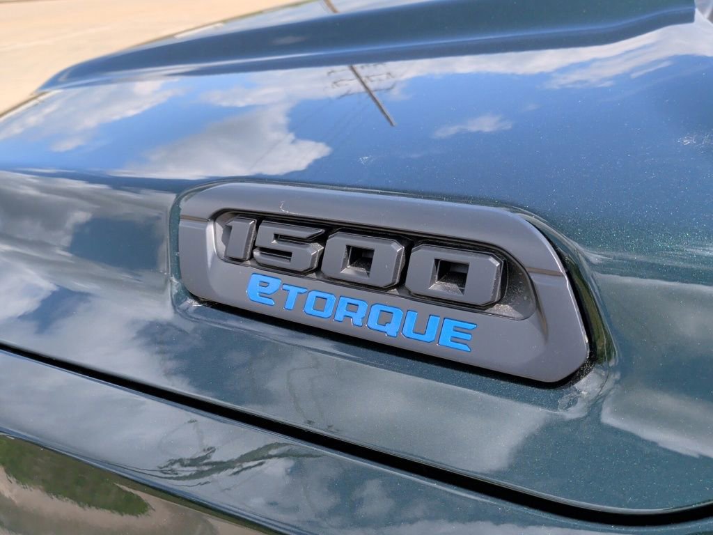 New 2026 RAM 1500 4x4 Crew Cab image 49