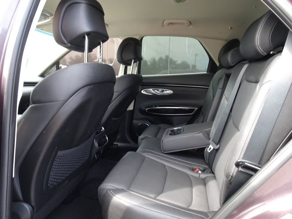 Used 2023 Genesis GV70 2.5T AWD/4WD image 14