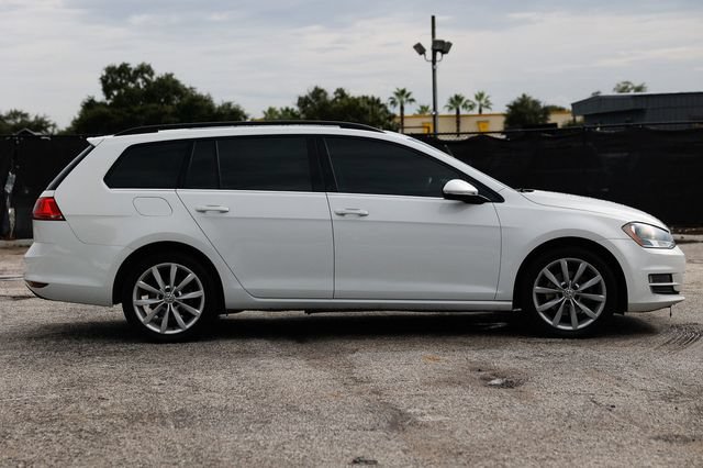 Used 2017 Volkswagen Golf SE FWD image 16
