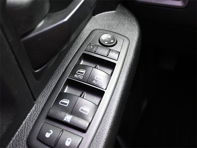 Used 2015 RAM 2500 Tradesman w/ Chrome Appearance Group image 27