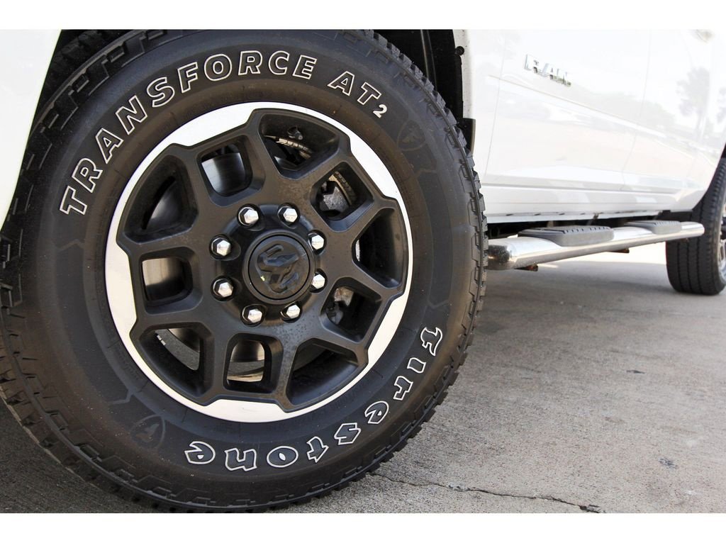 Used 2025 RAM 2500 Laramie AWD/4WD image 29