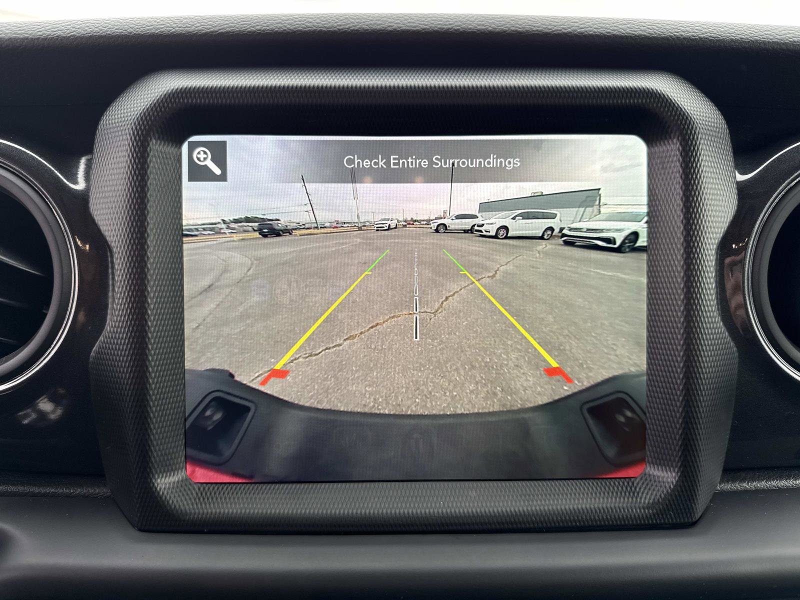 Certified 2022 Jeep Gladiator Sport image 24