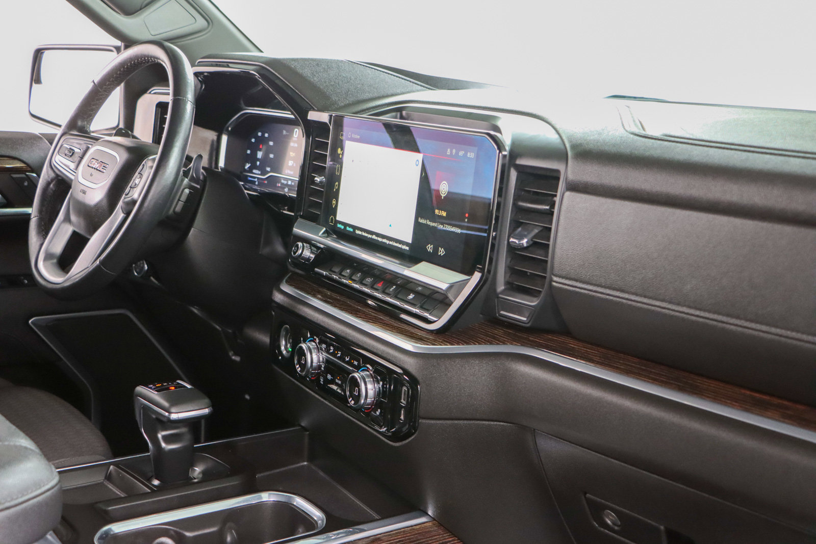Used 2023 GMC Sierra 1500 Elevation AWD/4WD image 28