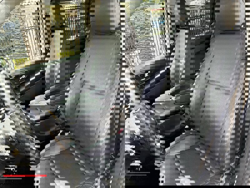 Used 2018 Mercedes-Benz Metris Passenger image 18