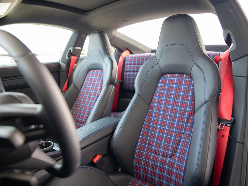 Certified 2026 Porsche 911 Carrera T RWD image 5