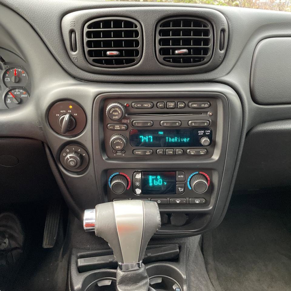 Used 2007 Chevrolet TrailBlazer LT AWD/4WD image 24