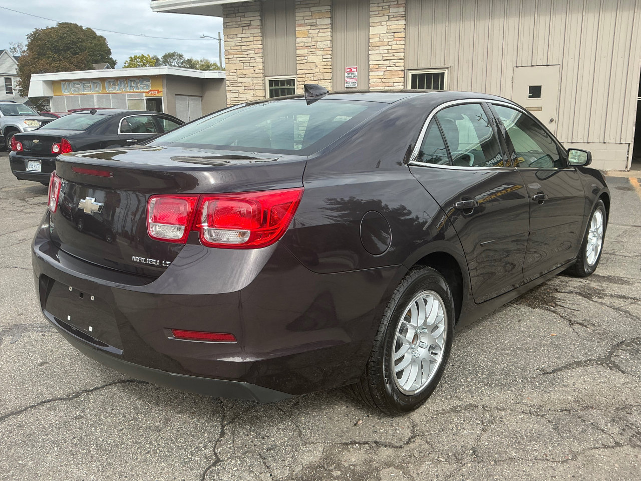 Used 2015 Chevrolet Malibu LT w/ Power Convenience Package image 3